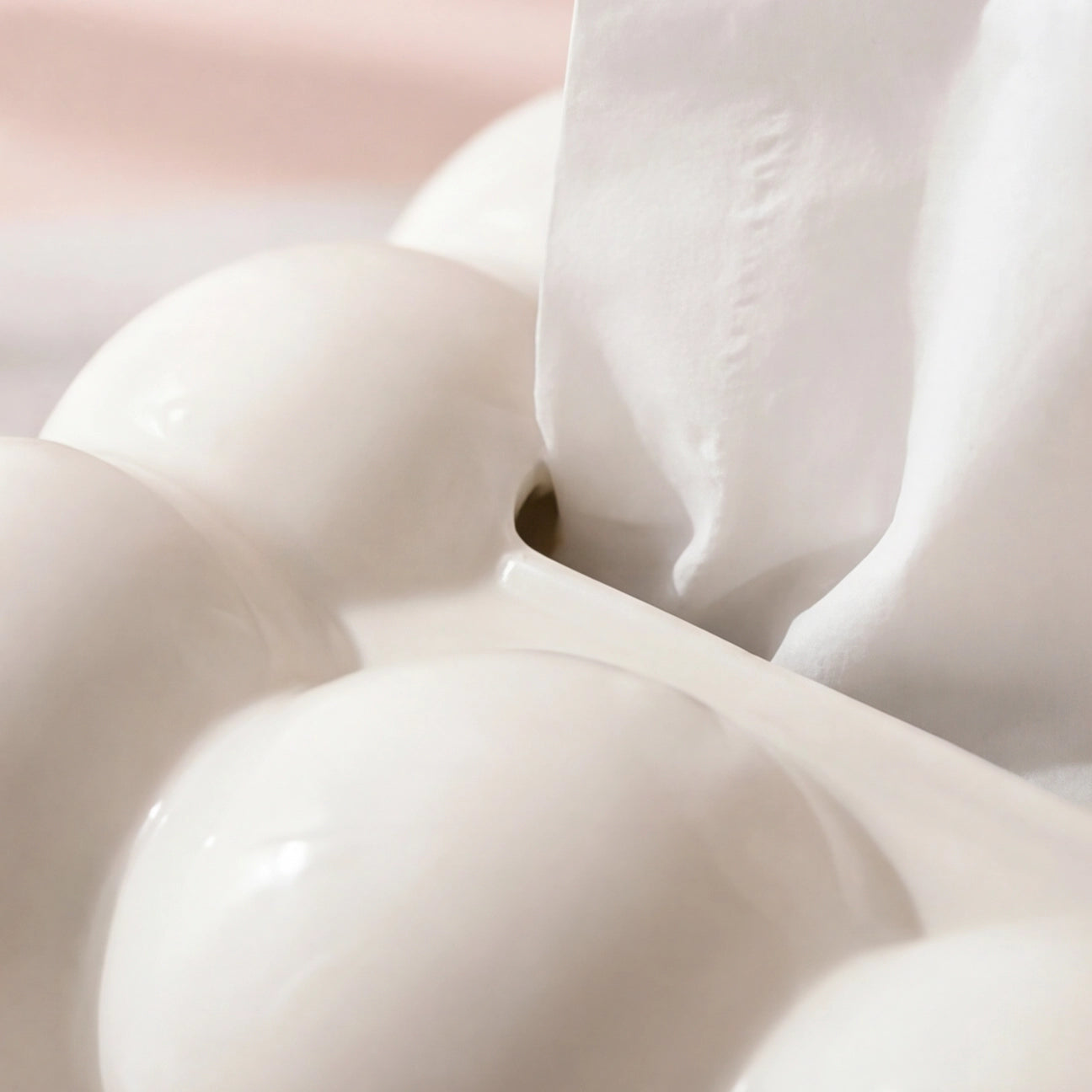 Cloud Aura Tissue Holder