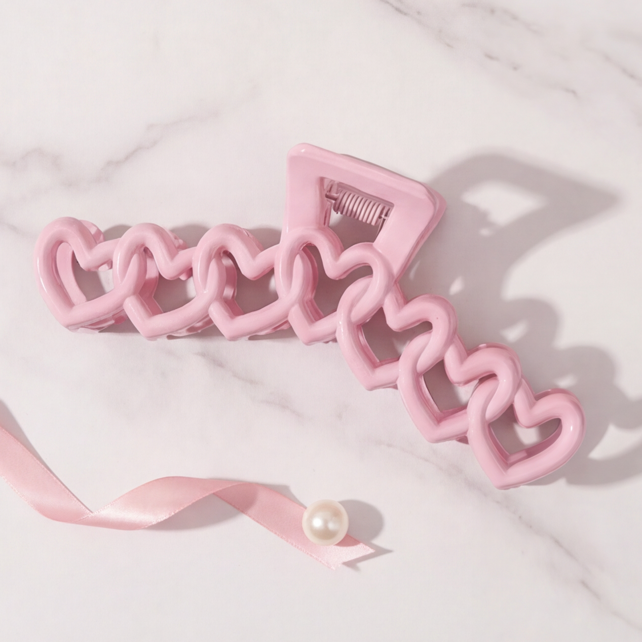 Aura Heart Claw