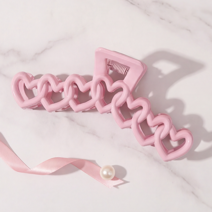 Aura Heart Claw